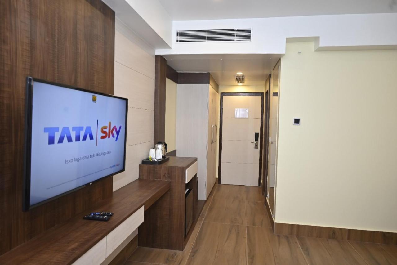 אגרטלה Hotel Rimi International מראה חיצוני תמונה