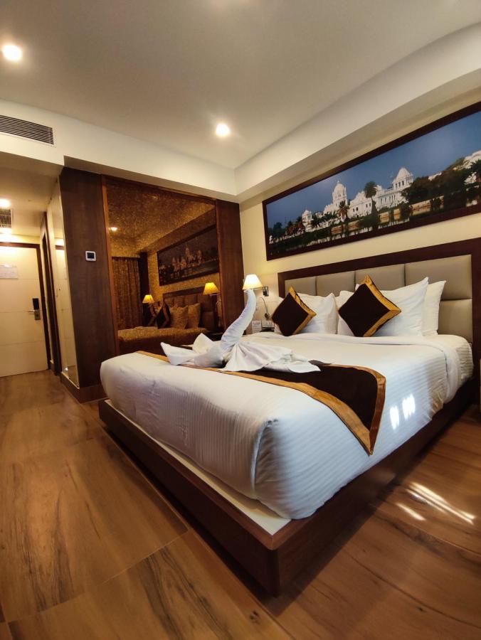 אגרטלה Hotel Rimi International מראה חיצוני תמונה