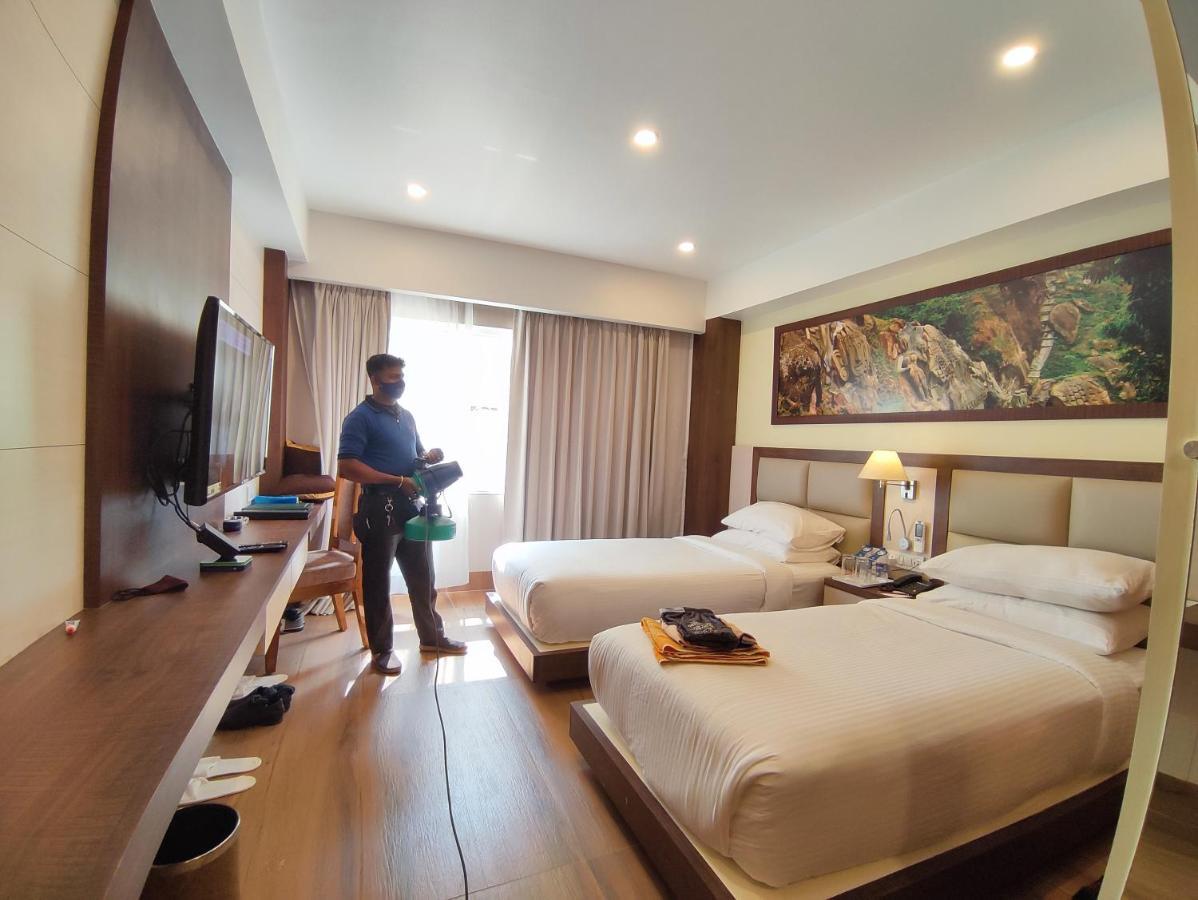 אגרטלה Hotel Rimi International מראה חיצוני תמונה