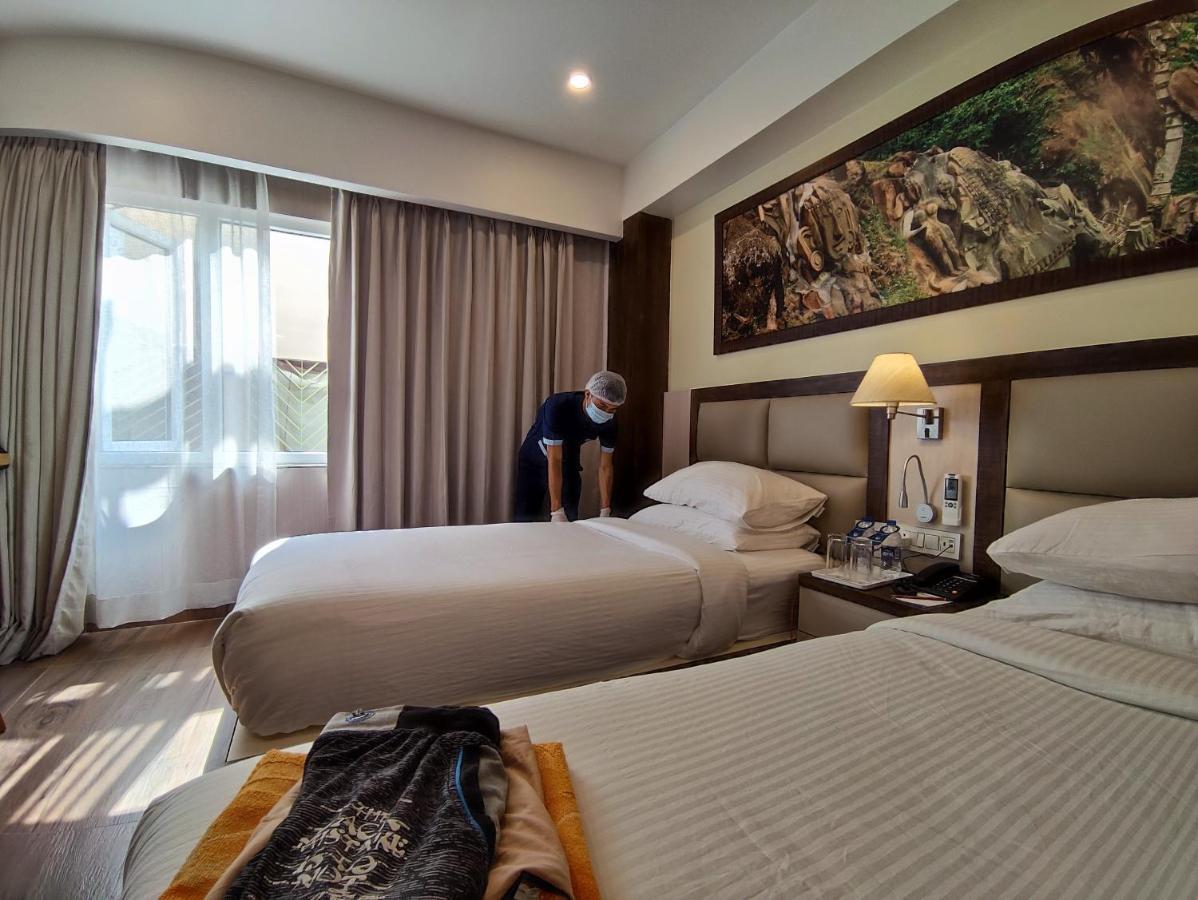 אגרטלה Hotel Rimi International מראה חיצוני תמונה