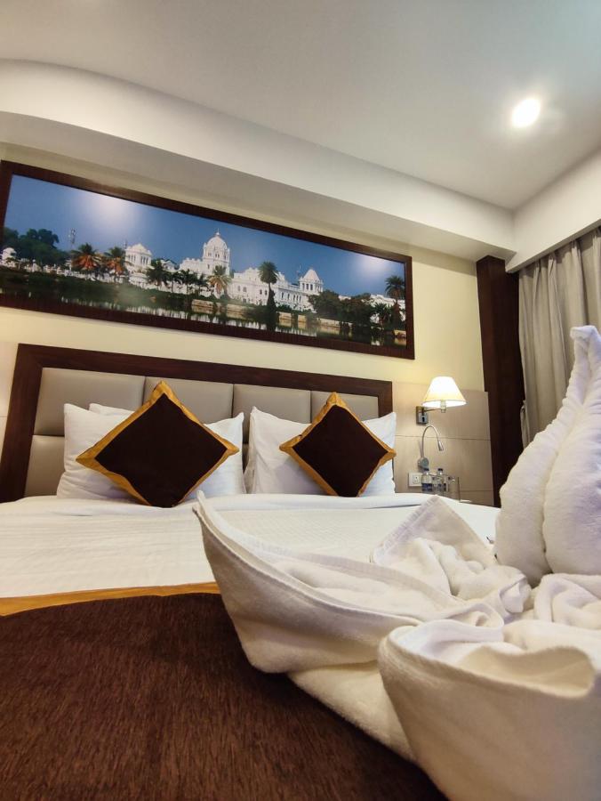 אגרטלה Hotel Rimi International מראה חיצוני תמונה