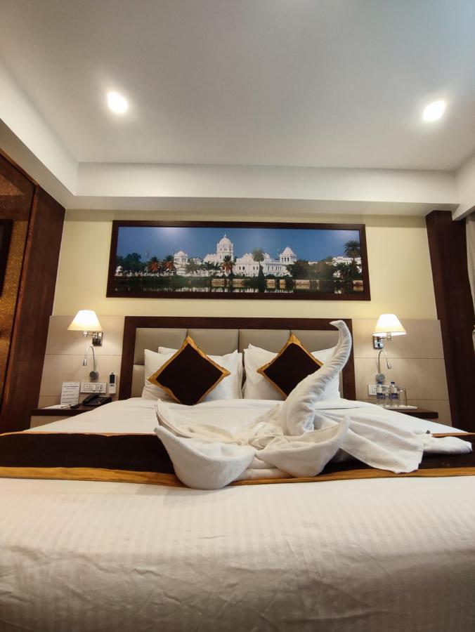 אגרטלה Hotel Rimi International מראה חיצוני תמונה