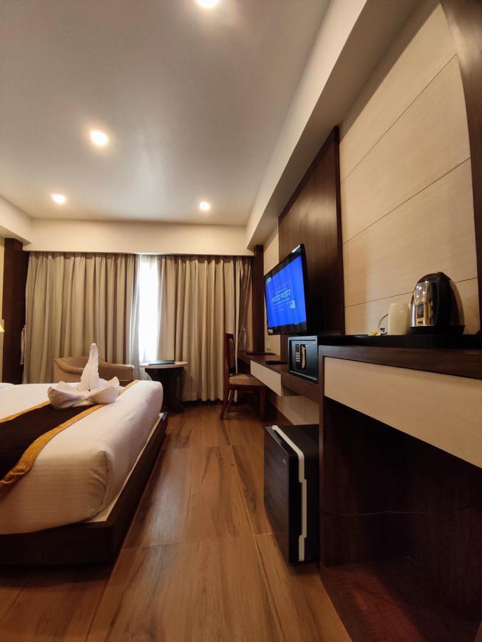 אגרטלה Hotel Rimi International מראה חיצוני תמונה